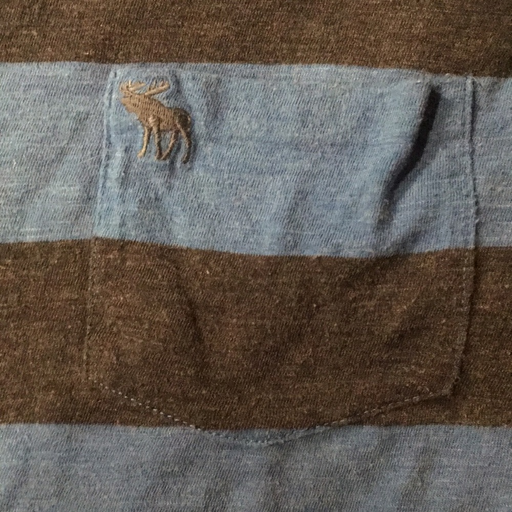 Abercrombie and Fitch Tee - Picture 2 of 4